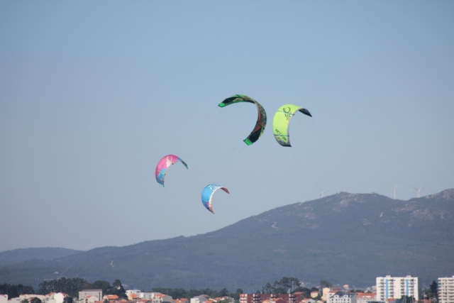  Kites flying over the Island of Arosa 